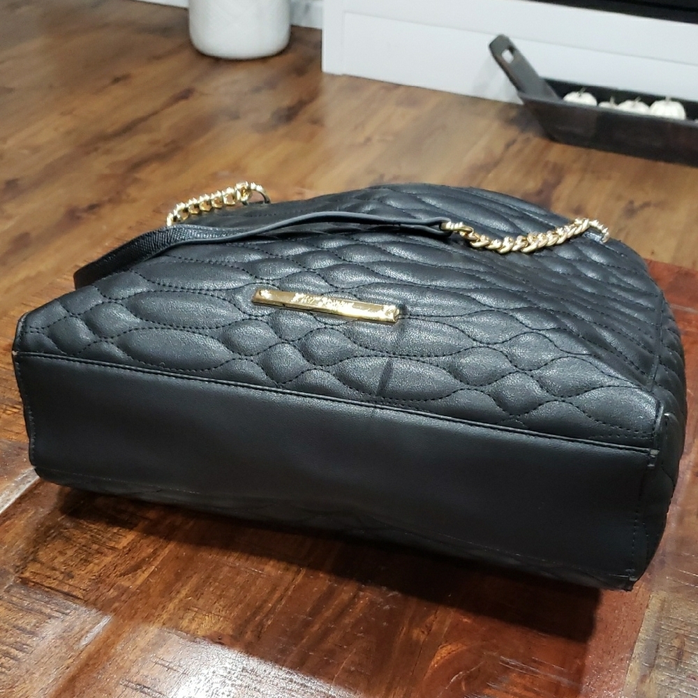 Black Heart-Embellished Women's Bag - Picture 6 of 9